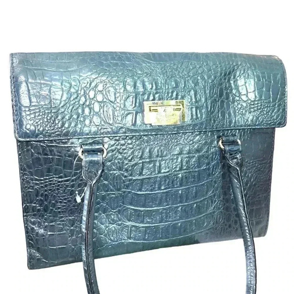 Elegant KATE SPADE Blue Crocodile-Embossed Leather Handbag - Picture 2 of 7